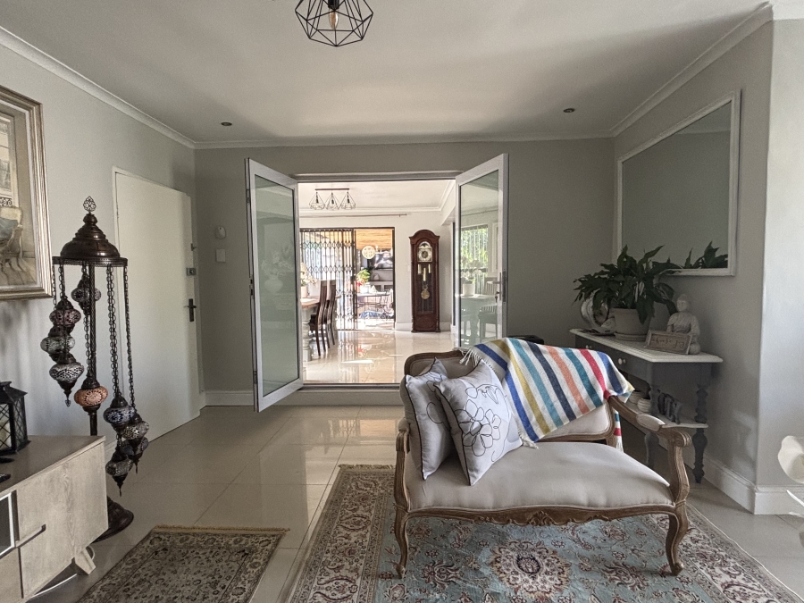4 Bedroom Property for Sale in West Beach Western Cape